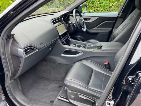Jaguar F-Pace 2.0 D180 R-Sport Auto AWD Euro 6 (s/s) 5dr 20