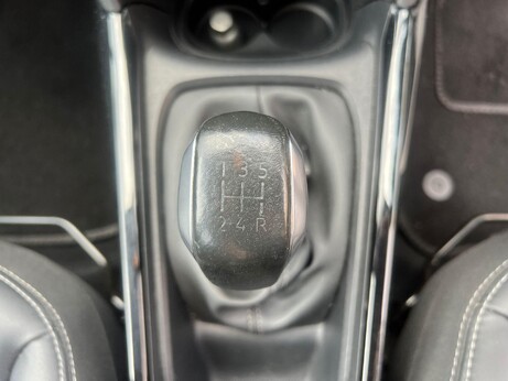 Peugeot 2008 1.2 PureTech Allure Euro 6 5dr 73