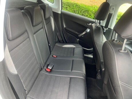 Peugeot 2008 1.2 PureTech Allure Euro 6 5dr 24