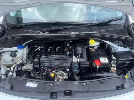 Peugeot 2008 1.2 PureTech Allure Euro 6 5dr 35