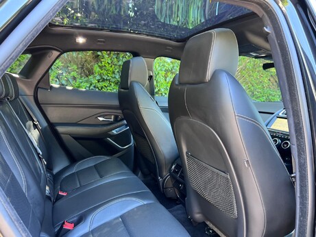 Jaguar E-Pace 2.0 D180 R-Dynamic HSE Auto AWD Euro 6 (s/s) 5dr 25
