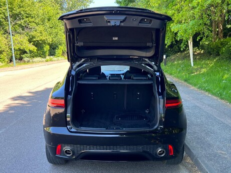 Jaguar E-Pace 2.0 D180 R-Dynamic HSE Auto AWD Euro 6 (s/s) 5dr 29