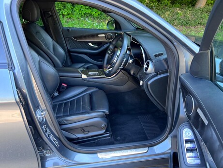 Mercedes-Benz GLC 2.0 GLC300d AMG Line (Premium) Coupe G-Tronic+ 4MATIC Euro 6 (s/s) 5dr 59