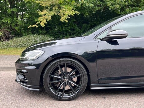 Volkswagen Golf 2.0 TSI R DSG 4Motion Euro 6 (s/s) 5dr 9