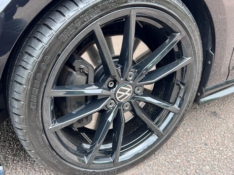 Volkswagen Golf 2.0 TSI R DSG 4Motion Euro 6 (s/s) 5dr 40