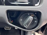 Volkswagen Golf 2.0 TSI R DSG 4Motion Euro 6 (s/s) 5dr 39