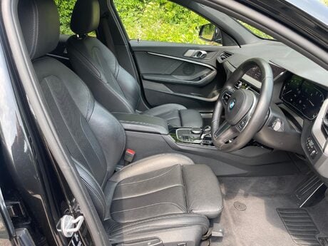 BMW 1 Series 1.5 118i M Sport DCT Euro 6 (s/s) 5dr 38