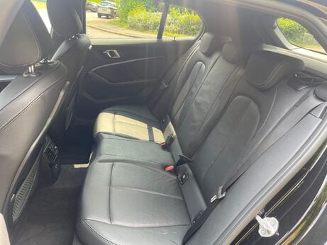 BMW 1 Series 1.5 118i M Sport DCT Euro 6 (s/s) 5dr 35