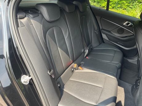 BMW 1 Series 1.5 118i M Sport DCT Euro 6 (s/s) 5dr 37