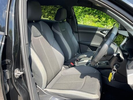 Audi A1 1.0 TFSI 30 S line Sportback Euro 6 (s/s) 5dr 8