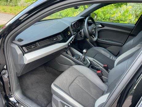 Audi A1 1.0 TFSI 30 S line Sportback Euro 6 (s/s) 5dr 11