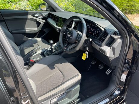 Audi A1 1.0 TFSI 30 S line Sportback Euro 6 (s/s) 5dr 8