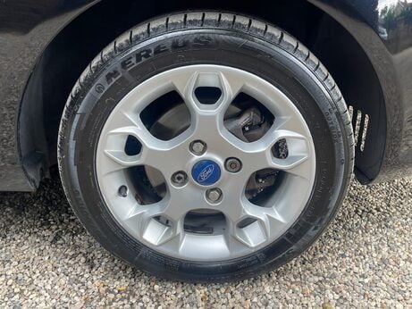 Ford Fiesta 1.4 Zetec 3dr 7