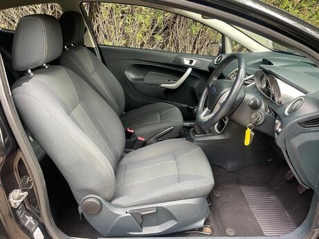 Ford Fiesta 1.4 Zetec 3dr 11