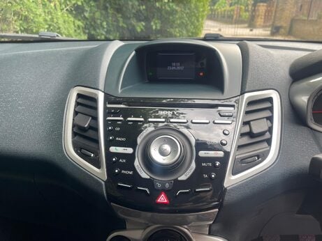 Ford Fiesta 1.4 Zetec 3dr 14