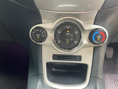 Ford Fiesta 1.4 Zetec 3dr 15
