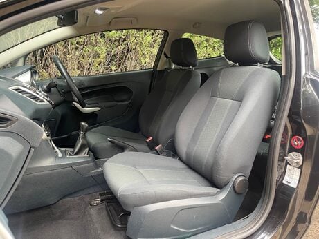 Ford Fiesta 1.4 Zetec 3dr 18