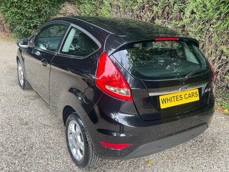 Ford Fiesta 1.4 Zetec 3dr 33