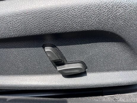 Mercedes-Benz C Class 1.5 C200 MHEV AMG Line (Premium Plus) G-Tronic+ Euro 6 (s/s) 2dr 34