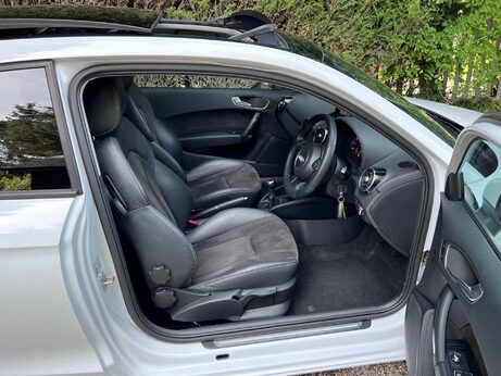 Audi A1 1.0 TFSI Sport Euro 6 (s/s) 3dr 10