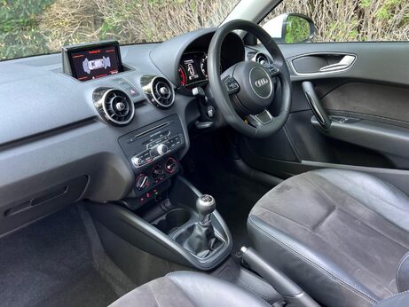 Audi A1 1.0 TFSI Sport Euro 6 (s/s) 3dr 16