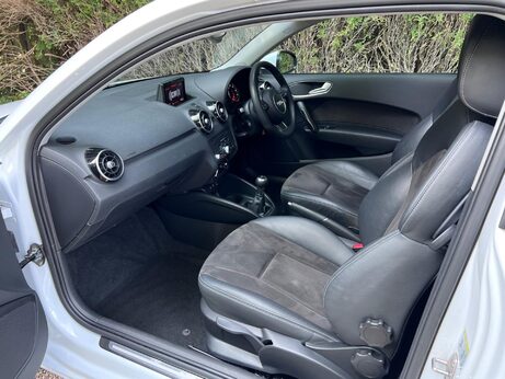 Audi A1 1.0 TFSI Sport Euro 6 (s/s) 3dr 17