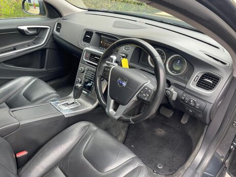 Volvo S60 2.0 D3 SE Lux Geartronic Euro 5 4dr 41
