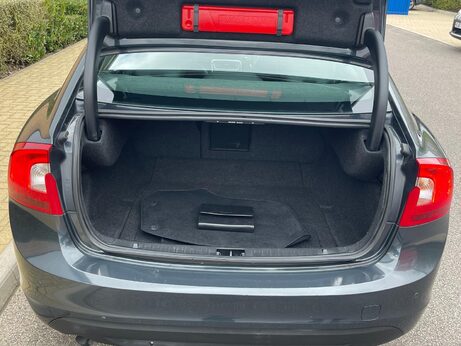 Volvo S60 2.0 D3 SE Lux Geartronic Euro 5 4dr 18
