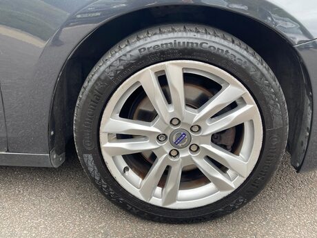 Volvo S60 2.0 D3 SE Lux Geartronic Euro 5 4dr 29