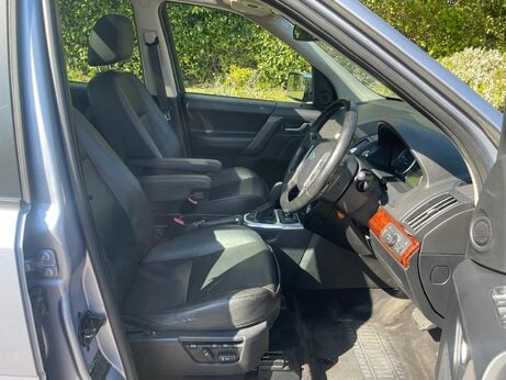 Land Rover Freelander 2 2.2 TD4 HSE Auto 4WD Euro 4 5dr 8