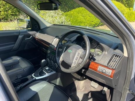 Land Rover Freelander 2 2.2 TD4 HSE Auto 4WD Euro 4 5dr 9