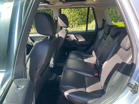 Land Rover Freelander 2 2.2 TD4 HSE Auto 4WD Euro 4 5dr 27