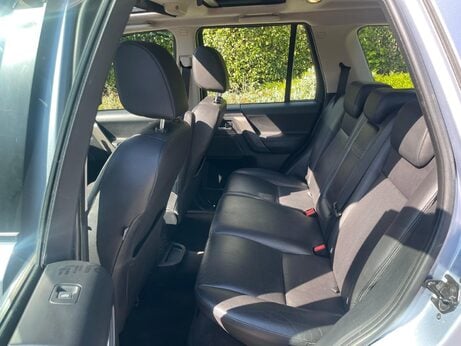 Land Rover Freelander 2 2.2 TD4 HSE Auto 4WD Euro 4 5dr 23
