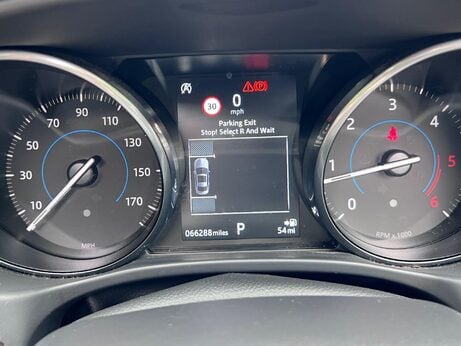 Jaguar XE 2.0d Portfolio Auto AWD Euro 6 (s/s) 4dr 67