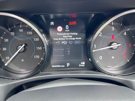Jaguar XE 2.0d Portfolio Auto AWD Euro 6 (s/s) 4dr 83