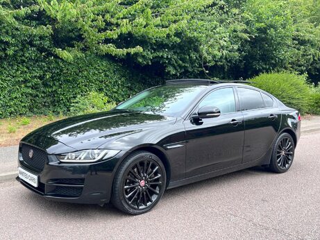 Jaguar XE 2.0d Portfolio Auto AWD Euro 6 (s/s) 4dr 1