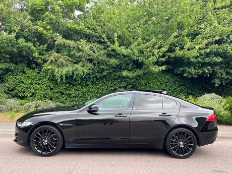 Jaguar XE 2.0d Portfolio Auto AWD Euro 6 (s/s) 4dr 6