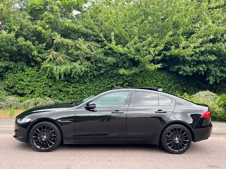 Jaguar XE 2.0d Portfolio Auto AWD Euro 6 (s/s) 4dr 2