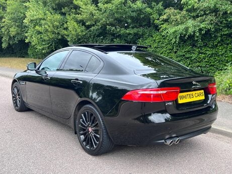 Jaguar XE 2.0d Portfolio Auto AWD Euro 6 (s/s) 4dr 3