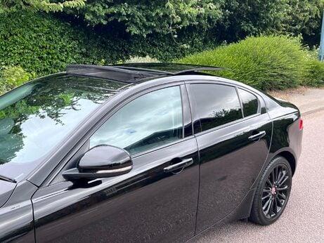Jaguar XE 2.0d Portfolio Auto AWD Euro 6 (s/s) 4dr 4