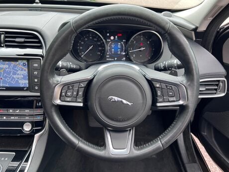 Jaguar XE 2.0d Portfolio Auto AWD Euro 6 (s/s) 4dr 15