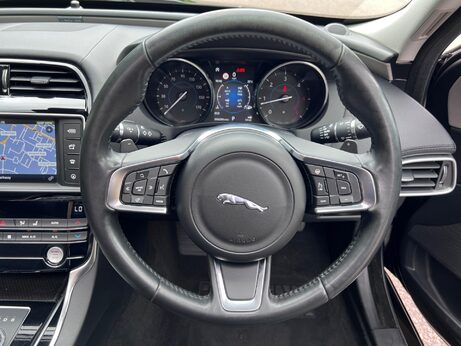 Jaguar XE 2.0d Portfolio Auto AWD Euro 6 (s/s) 4dr 11
