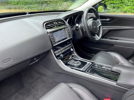 Jaguar XE 2.0d Portfolio Auto AWD Euro 6 (s/s) 4dr 20