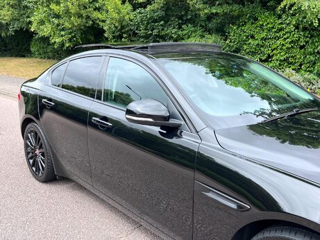 Jaguar XE 2.0d Portfolio Auto AWD Euro 6 (s/s) 4dr 49