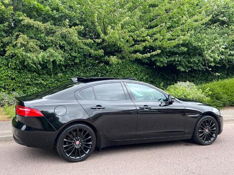 Jaguar XE 2.0d Portfolio Auto AWD Euro 6 (s/s) 4dr 58
