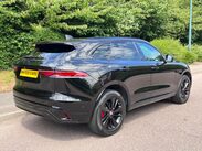 Jaguar F-Pace 2.0 D200 MHEV R-Dynamic SE Auto AWD Euro 6 (s/s) 5dr 3