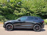 Jaguar F-Pace 2.0 D200 MHEV R-Dynamic SE Auto AWD Euro 6 (s/s) 5dr 7