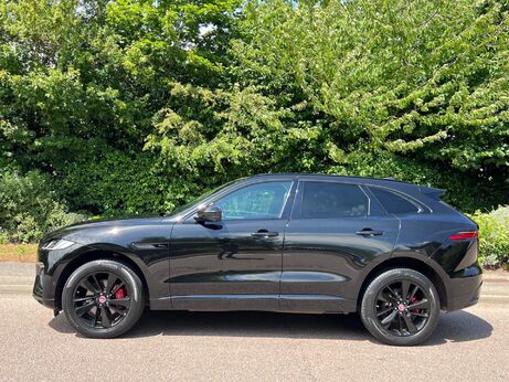 Jaguar F-Pace 2.0 D200 MHEV R-Dynamic SE Auto AWD Euro 6 (s/s) 5dr 3