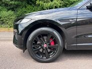 Jaguar F-Pace 2.0 D200 MHEV R-Dynamic SE Auto AWD Euro 6 (s/s) 5dr 9