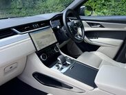 Jaguar F-Pace 2.0 D200 MHEV R-Dynamic SE Auto AWD Euro 6 (s/s) 5dr 22